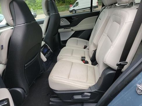 Used 2026 Lincoln Aviator Reserve AWD/4WD image 23