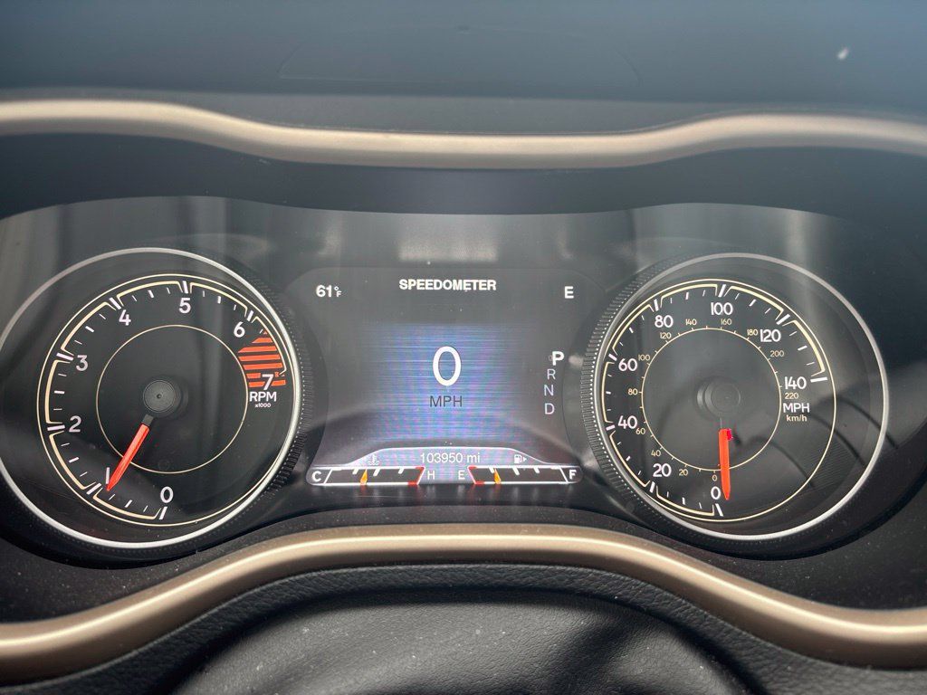 Used 2017 Jeep Cherokee Limited AWD/4WD image 9