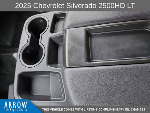 Used 2025 Chevrolet Silverado 2500 LT AWD/4WD image 28