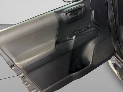 Used 2018 Toyota Tacoma SR w/ SR Convenience Package RWD image 16