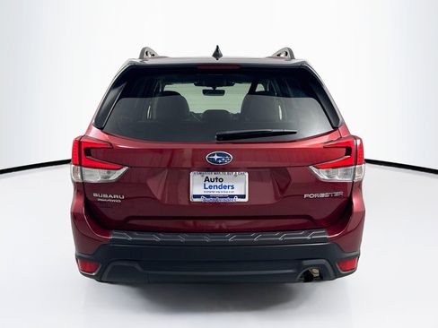 Used 2024 Subaru Forester Premium image 6