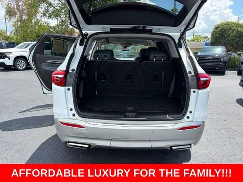 Used 2021 Buick Enclave Essence w/ LPO, Touring Package FWD image 17