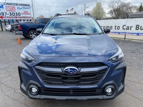 Used 2024 Subaru Outback Premium AWD/4WD image 8