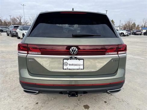 Certified 2025 Volkswagen Atlas SEL image 3