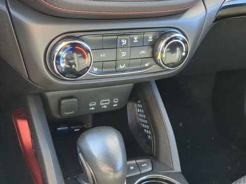 Used 2023 Chevrolet TrailBlazer RS image 16