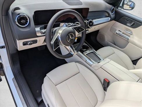 New 2026 Mercedes-Benz GLB 250 image 3