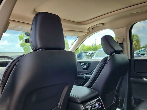 Certified 2024 Lincoln Aviator 2WD w/ Premium Package image 12