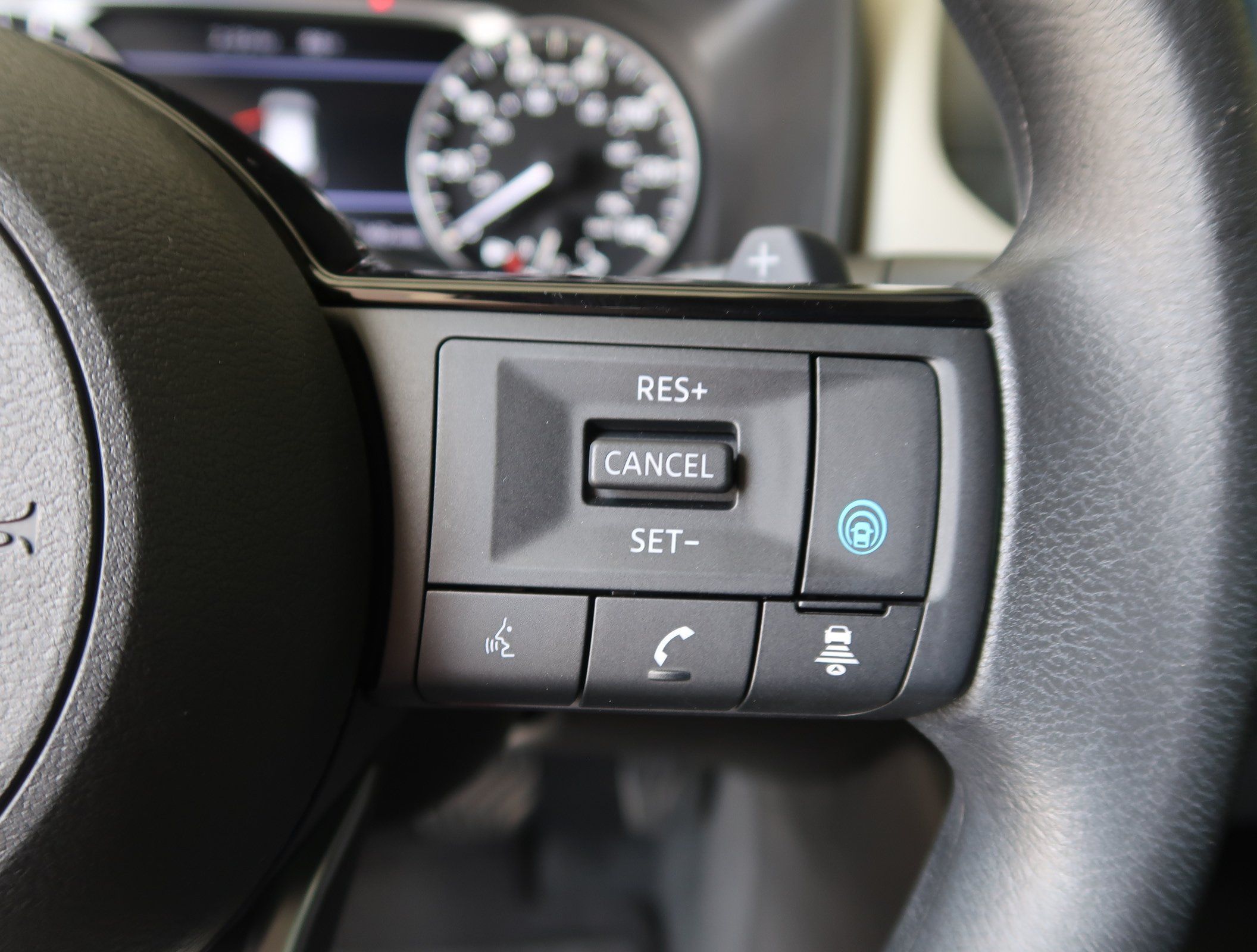 Used 2022 Nissan Rogue SV AWD/4WD image 26