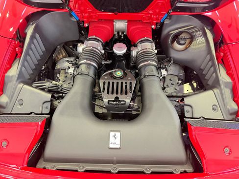 Used 2015 Ferrari 458 Spider RWD image 66