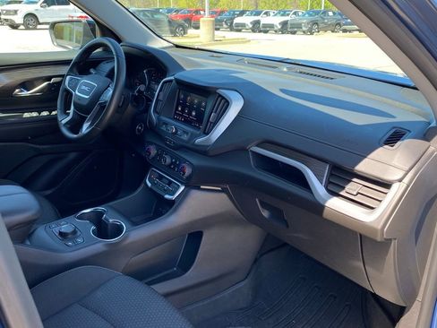 Used 2024 GMC Terrain SLE w/ Driver Convenience Package AWD/4WD image 31