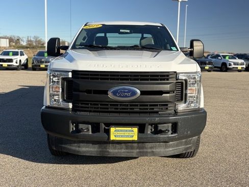 Used 2019 Ford F250 XL image 2