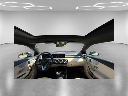 Used 2021 Mercedes-Benz A 220 image 10