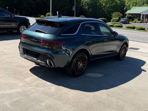 Used 2022 Genesis GV70 2.5T w/ Select Package AWD/4WD image 4