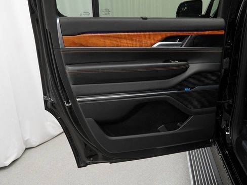 Certified 2024 Jeep Grand Wagoneer Series III w/ Rear Seat Video Group 1 image 46