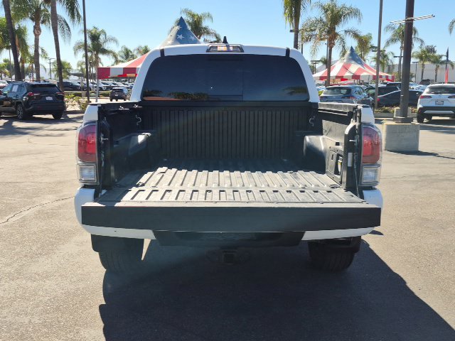 Used 2023 Toyota Tacoma TRD Sport w/ Black Out Package (TMS) AWD/4WD image 7