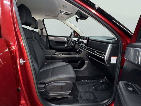 Used 2025 Hyundai Santa Fe SEL AWD/4WD image 25