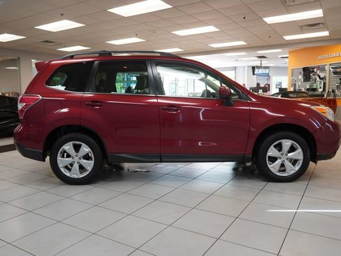 Used 2016 Subaru Forester 2.5i Limited AWD/4WD image 16