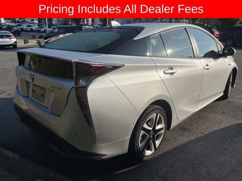 Used 2017 Toyota Prius Four Touring w/ Premium Convenience Package FWD image 11