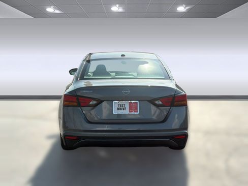 Certified 2025 Nissan Altima 2.5 SV FWD image 14
