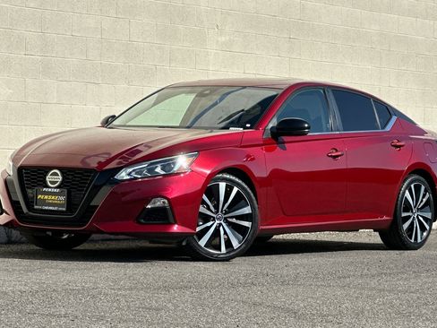 Used 2021 Nissan Altima 2.5 SR w/ SR Premium Package image 8