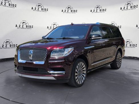 Used 2020 Lincoln Navigator L Reserve w/ Luxury Package AWD/4WD image 3