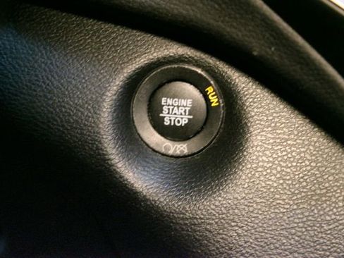 Used 2020 Jeep Cherokee Limited AWD/4WD image 24