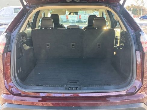 Used 2024 Ford Edge Titanium image 26
