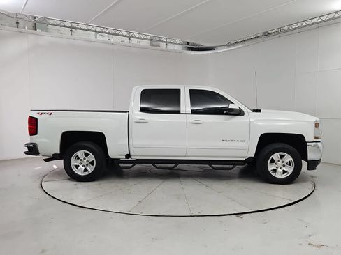 Used 2017 Chevrolet Silverado 1500 LT w/ All Star Edition AWD/4WD image 7