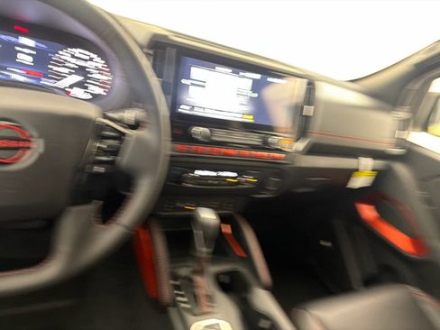 New 2026 Nissan Frontier PRO-4X w/ Pro Premium Package image 18