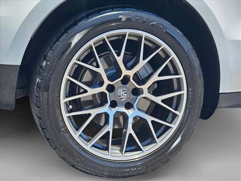 Used 2017 Porsche Macan S AWD/4WD image 28
