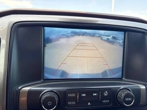 Used 2018 Chevrolet Silverado 1500 High Country AWD/4WD image 25