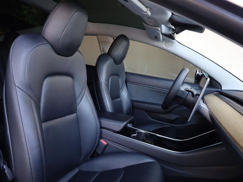 Used 2019 Tesla Model 3 Long Range AWD/4WD image 27