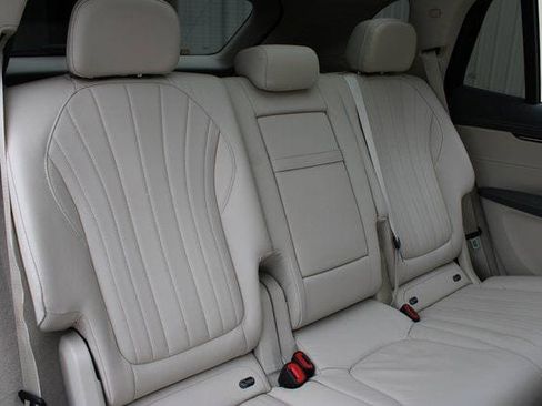 Used 2023 Mercedes-Benz EQS 450+ SUV w/ Exclusive Trim Package image 15