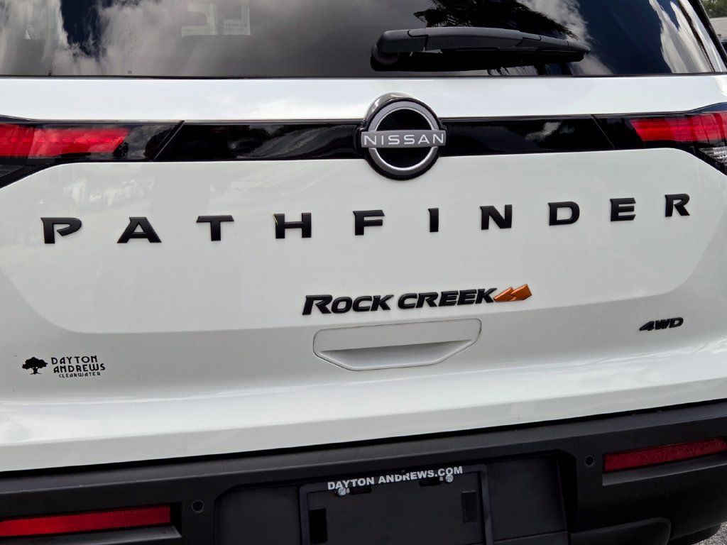 Used 2024 Nissan Pathfinder Rock Creek AWD/4WD image 11