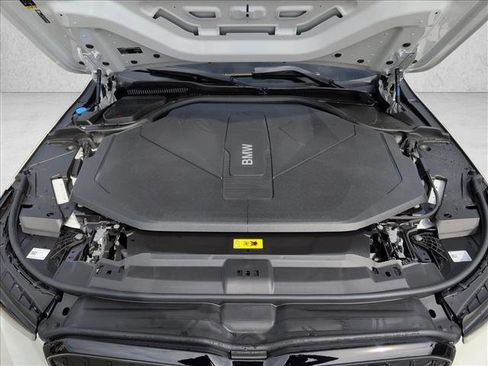 New 2026 BMW i5 eDrive40 w/ M Sport Package image 16