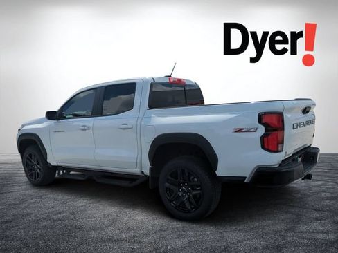 Used 2024 Chevrolet Colorado Z71 w/ Z71 Convenience Package 2 AWD/4WD image 6