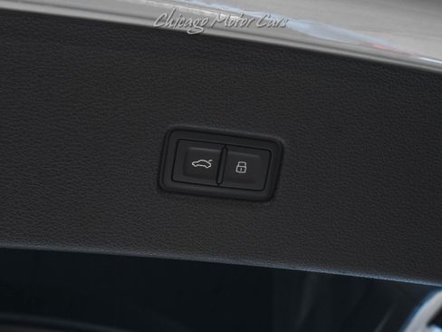Used 2019 Audi Q8 Prestige AWD/4WD image 56
