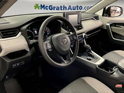 Used 2022 Toyota RAV4 XLE image 17