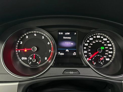 Used 2021 Volkswagen Atlas Cross Sport SE w/ Panoramic Sunroof Package AWD/4WD image 14