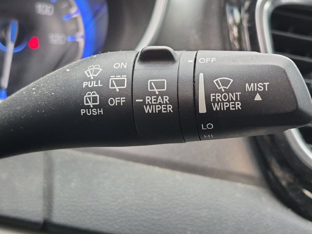 Used 2020 Chrysler Pacifica Touring-L FWD image 20