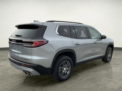 Used 2025 GMC Acadia Elevation image 12