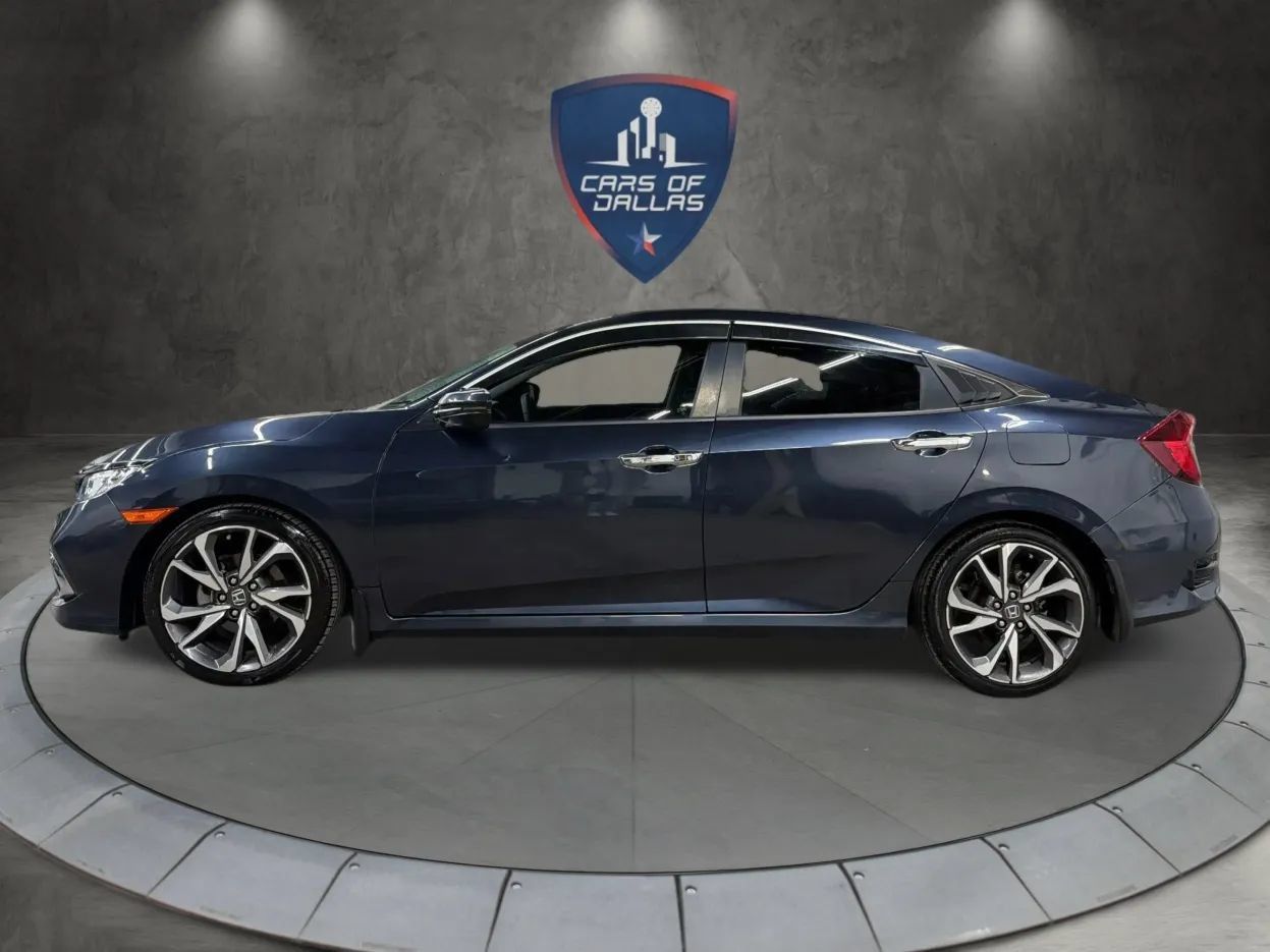 Used 2021 Honda Civic Touring image 2
