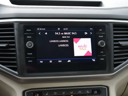 Used 2020 Volkswagen Atlas SE w/ Panoramic Sunroof Package image 16