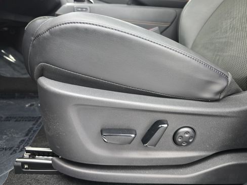 Certified 2023 Nissan Ariya AWD image 28