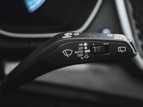 Used 2025 Audi SQ5 Premium Plus w/ Premium Plus Package image 25