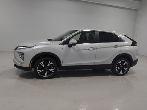 Used 2024 Mitsubishi Eclipse Cross SE AWD/4WD image 2