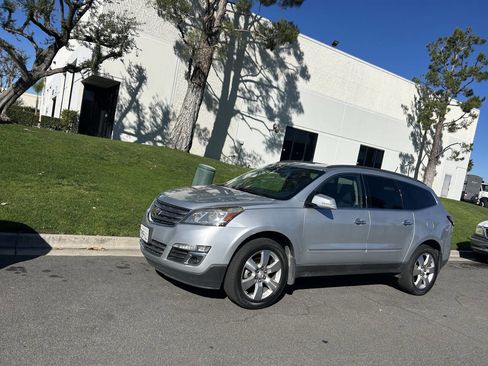 Used 2015 Chevrolet Traverse LTZ image 1