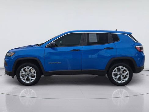 Used 2025 Jeep Compass Sport AWD/4WD image 2