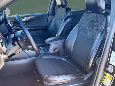 Used 2025 Ford Escape ST-Line image 10
