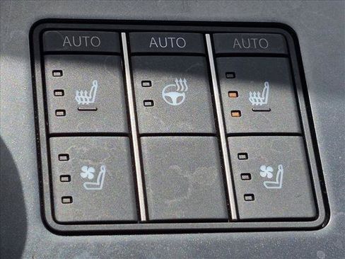 Used 2023 Lexus UX 250h FWD w/ Accessory Package (Z1) image 11